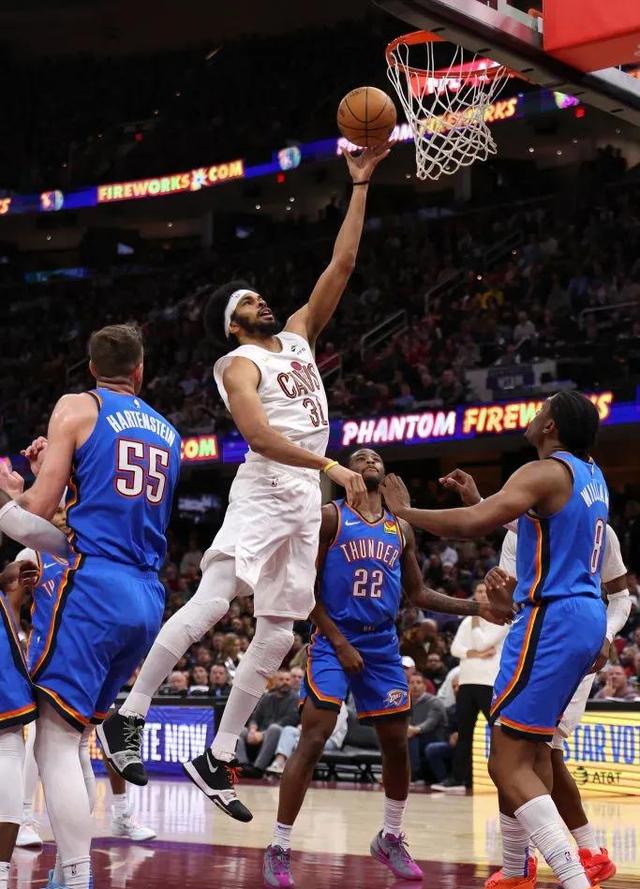 关于风云突变洛杉矶快船国际比赛日防线松动；欧冠版图或变；质疑声仍在；控场能力受关注的信息